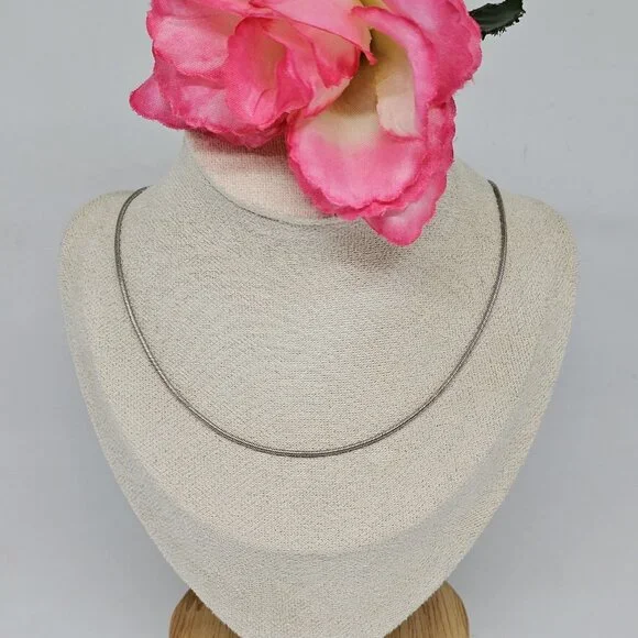 925 Sterling Silver 1mm Snake Chain Necklace 18" - Picture 8 of 12